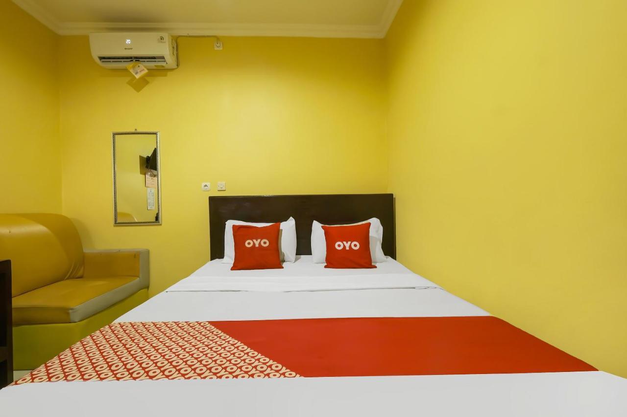 Oyo 92483 Hotel Kirana 沙拉迪加 外观 照片